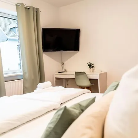 Kroenchen34 - Gym & Privatparkplatz * 锡根